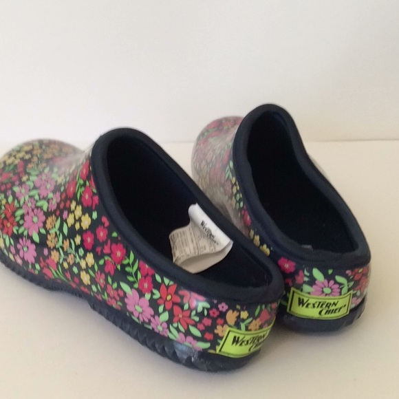 Women’s Western Chief Flower Clogs 7 NWOT - Picture 3 of 6
